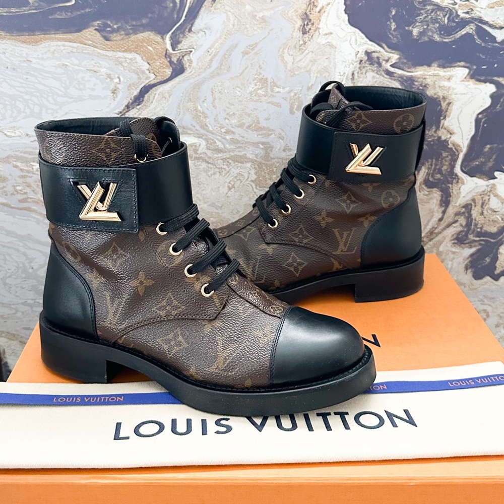Louis Vuitton Monogram Wonderland Twist Flat Ranger Combat Boots - Picture 4 of 11